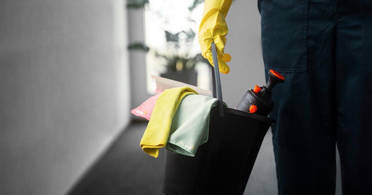 The role of cleanliness in occupational safety: risk prevention and well-being at work